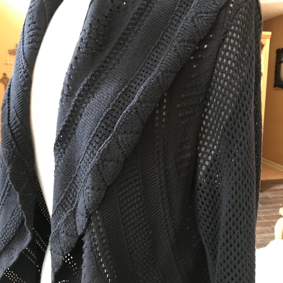 Black Sweater - Picture 5 of 7